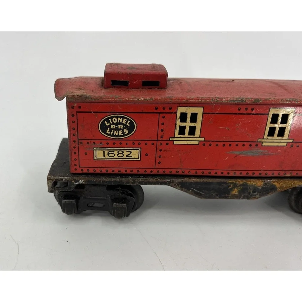 Lionel 1682 Pre-war Tin Caboose USA Made Model Railroad Car